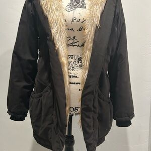 Cozy Black Teddy Jacket with Faux Fur Trim